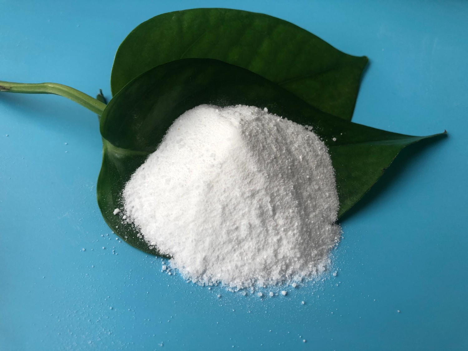 元明粉是無(wú)水硫酸鈉嗎？